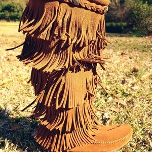 Minnetonka Fringe Knee High Moccasin Boots 8 NEW